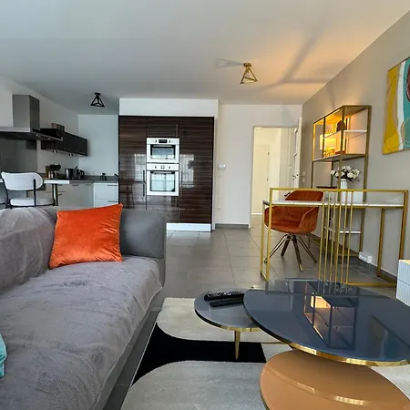 Romarin-gares Apartman Lille
