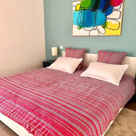 Apartment Romarin-gares *