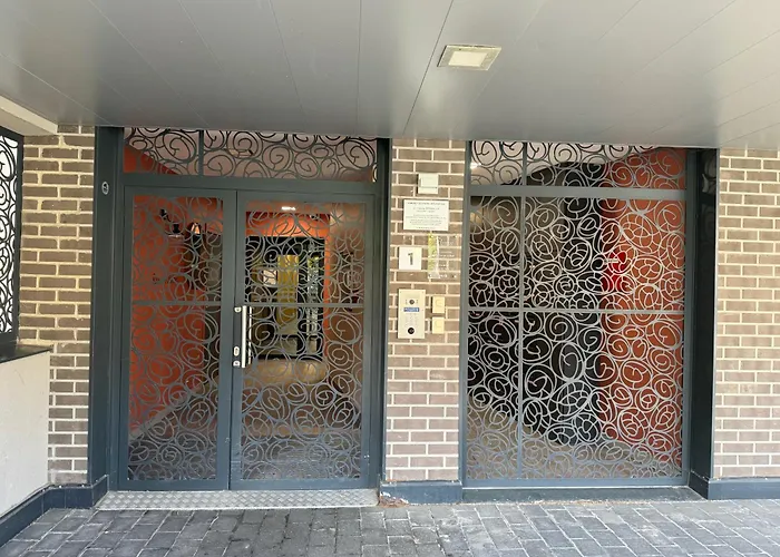 Apartment Romarin-gares *